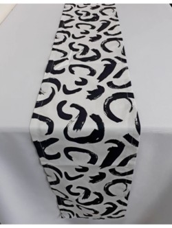 Table Runner Black And White Curl