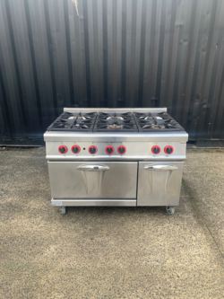 6 Burner Gas Hob With Static Oven